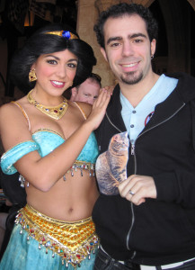 I think this chick was hitting on DadFOD. And that dude behind them was totally photo bombing. At least I look good.