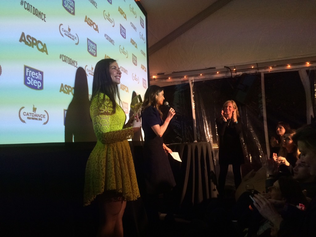 MomFOD accepts from Golden Scoop from Nikki Reed. 